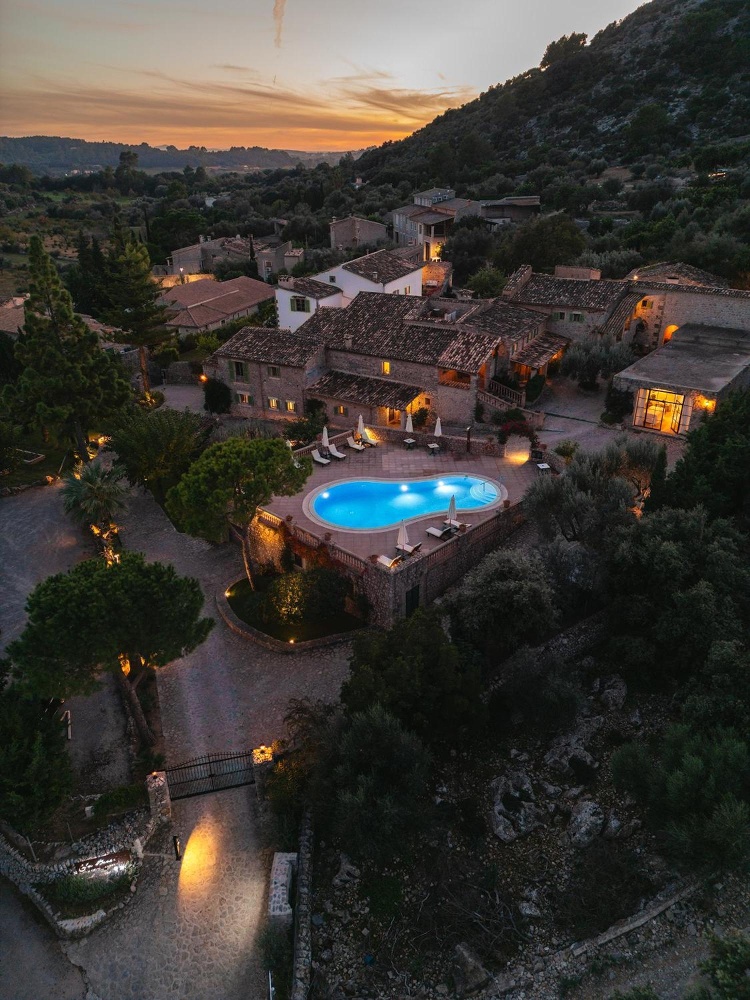 Ca'N Beneit Hotel Binibona Exterior photo