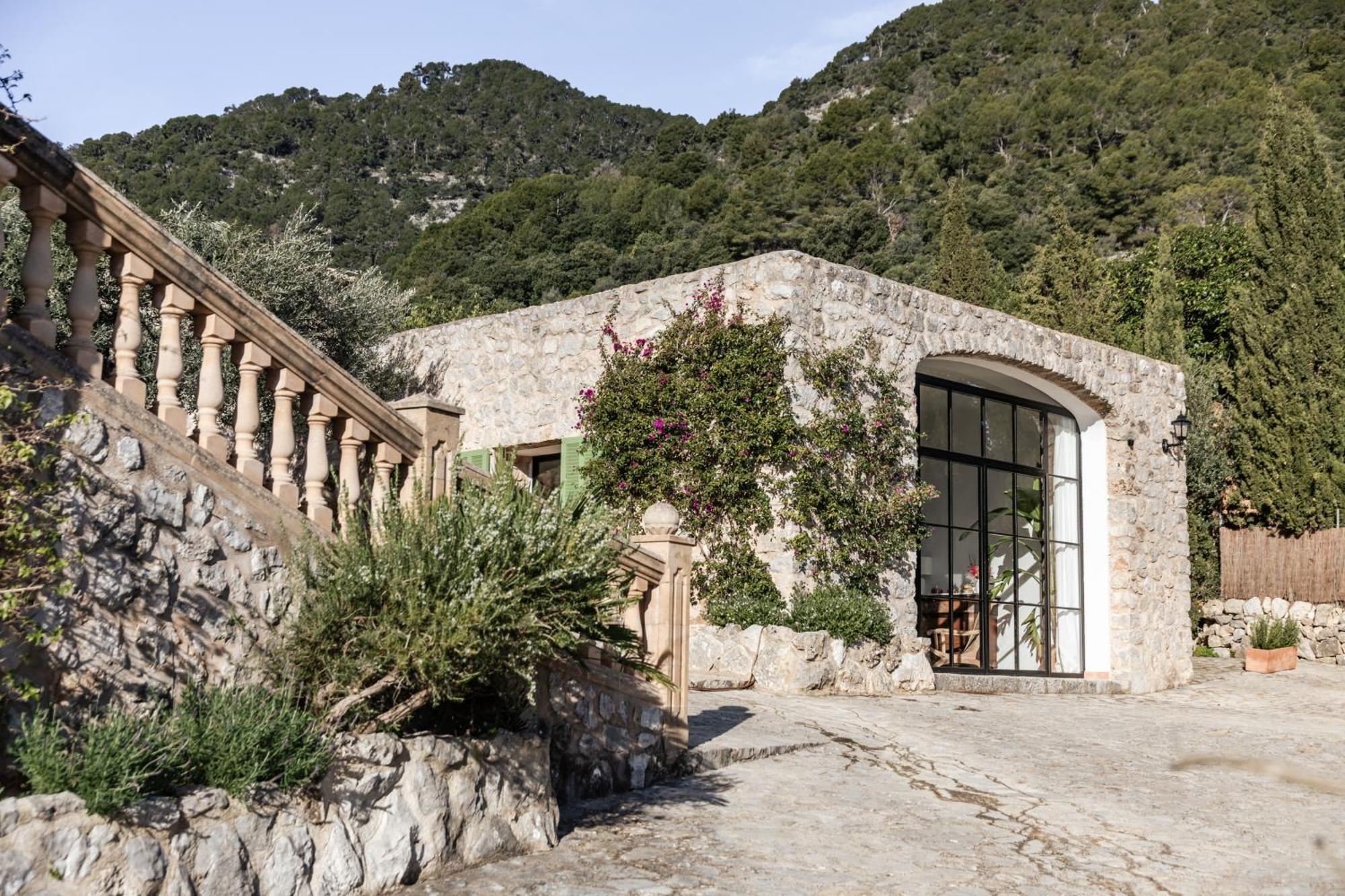 Ca'N Beneit Hotel Binibona Exterior photo