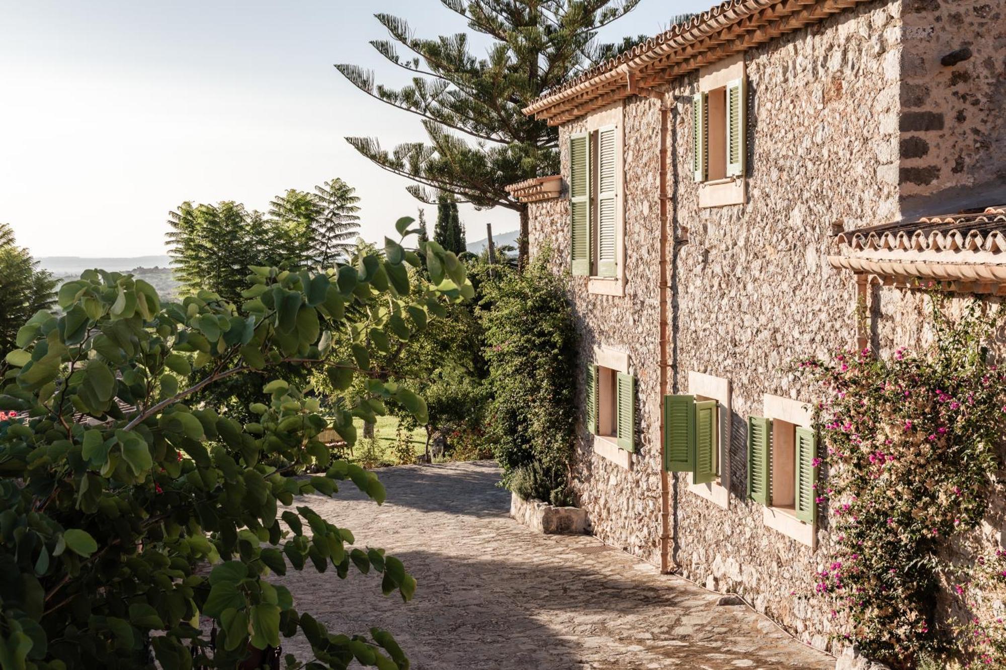 Ca'N Beneit Hotel Binibona Exterior photo