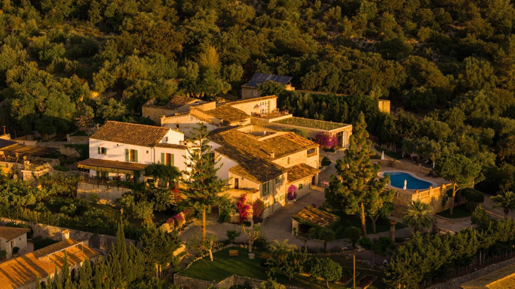 Ca'N Beneit Hotel Binibona Exterior photo